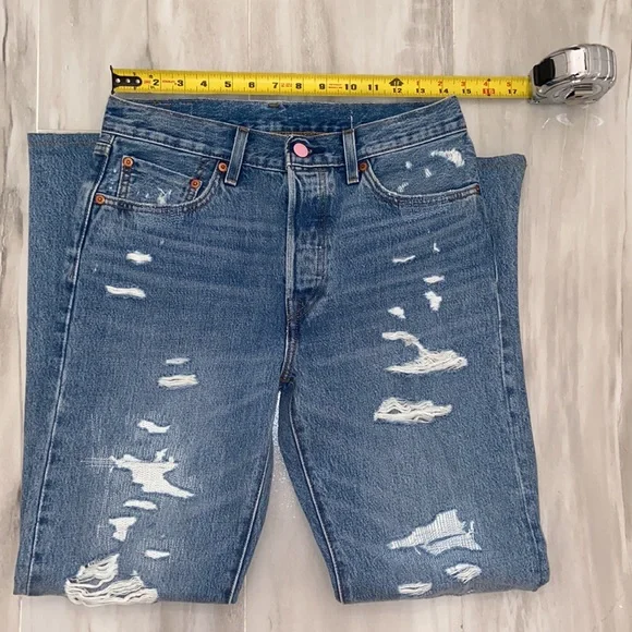 Levi’s 150 Yr. Ann. Selvedge Capital E 501, XOXO Collab., 28x30, EUC, $225 MSRP - Picture 4 of 13